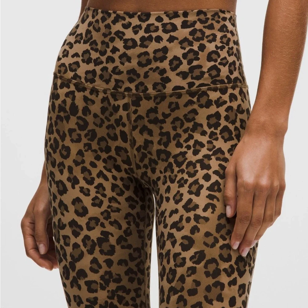 Lululemon’s Align HR Pant 25” - Picture 4 of 5